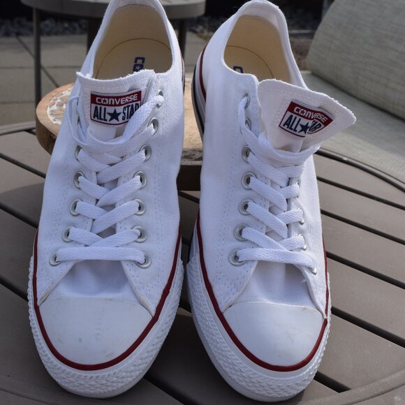 🔥 Converse Chuck Taylor All Star Low Top Sneakers – Men’s 9 / Women’s 11 - Picture 1 of 10